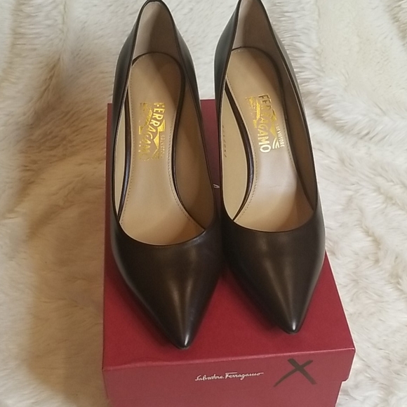 Salvatore Ferragamo Susi Leather Heels Size 10.5 - Picture 3 of 8